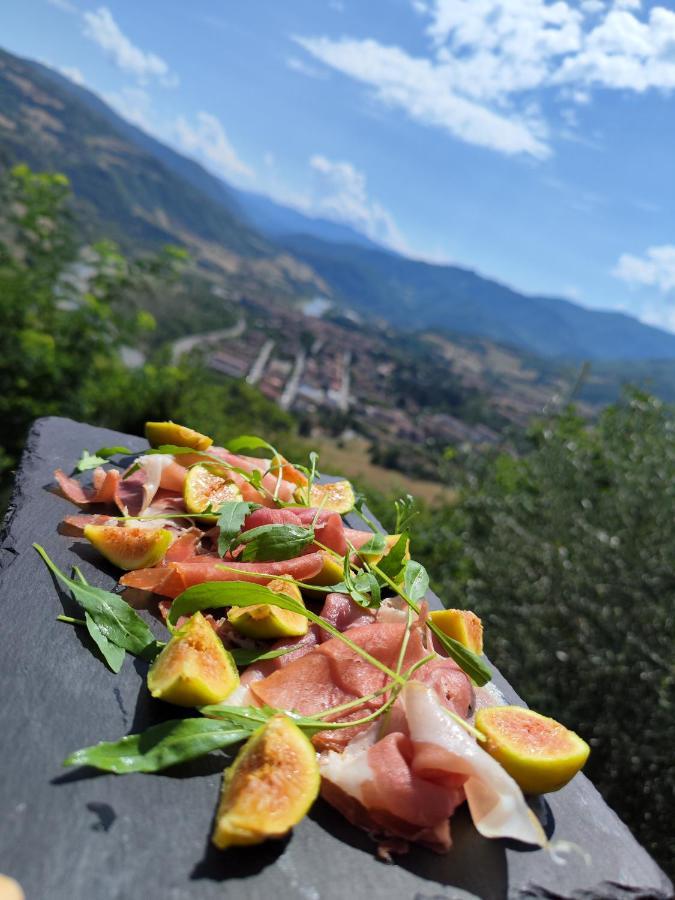 Вилла Il Torrione Del Trebbia Боббио Экстерьер фото